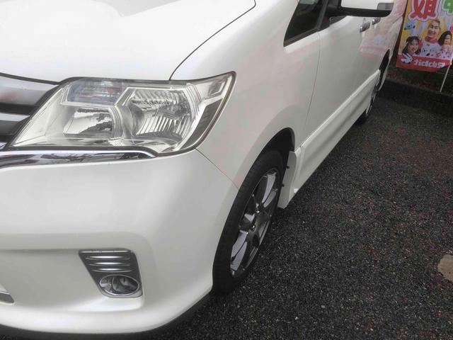 セレナ ハイウェイスター Jパッケージ バックカメラ 8インチナビ フルセグTV オートクルーズコントロール 両側電動スライドドア オートライト HID スマートキー 後席モニター 3列シート CVT アルミホイール(23枚目)