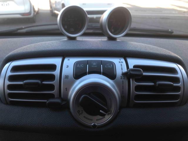 スマートフォーツークーペ ガラスルーフ 16&17インチアルミ 社外ナビ&フルセグTV シートヒーター パドルシフト(6枚目)