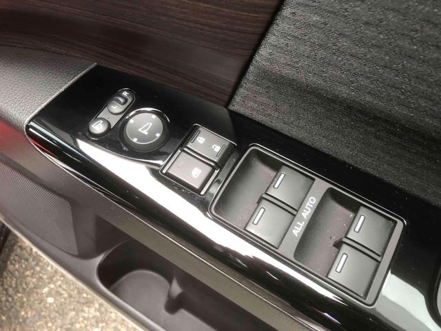 オデッセイハイブリッド ｅ：ＨＥＶアブソルート・ＥＸ　ハイブリッド　全周囲カメラ　ＴＶ　両側電動スライドドア　クリアランスソナー　オートクルーズコントロール　レーンアシスト　衝突被害軽減システム　オートライト　ＬＥＤヘッドランプ　パワーシート（11枚目）