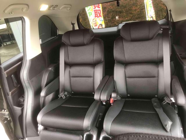 オデッセイハイブリッド ｅ：ＨＥＶアブソルート・ＥＸ　ハイブリッド　全周囲カメラ　ＴＶ　両側電動スライドドア　クリアランスソナー　オートクルーズコントロール　レーンアシスト　衝突被害軽減システム　オートライト　ＬＥＤヘッドランプ　パワーシート（39枚目）