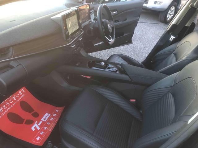 オーラ Ｇ　レザーエディション　ＢＯＳＥサウンド　全周囲カメラ　ナビ＆フルセグ　クリアランスソナー　プロパイロット　衝突被害軽減システム　１７インチアルミホイール　オートマチックハイビーム　ＬＥＤヘッドランプ　革シート（26枚目）