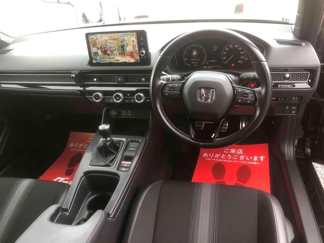 シビック ＬＸ　１８インチＡＷ　社外マフラー　ＬＥＤヘッドライト　純正ナビ・フルセグＴＶ　バックカメラ　ビルトインＥＴＣ２．０　ホンダセンシング　デジタルグラフィックメーター　ドライブレコーダー（2枚目）