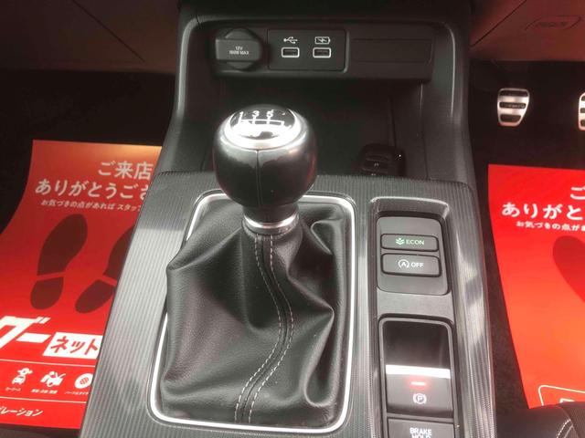 シビック ＬＸ　１８インチＡＷ　社外マフラー　ＬＥＤヘッドライト　純正ナビ・フルセグＴＶ　バックカメラ　ビルトインＥＴＣ２．０　ホンダセンシング　デジタルグラフィックメーター　ドライブレコーダー（7枚目）