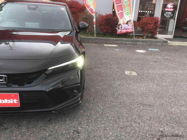 シビック ＬＸ　１８インチＡＷ　社外マフラー　ＬＥＤヘッドライト　純正ナビ・フルセグＴＶ　バックカメラ　ビルトインＥＴＣ２．０　ホンダセンシング　デジタルグラフィックメーター　ドライブレコーダー（22枚目）