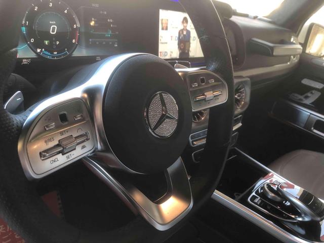 Gクラス G400d AMGライン ラグジュアリーPKG アダプティブダンピングシステム ベンチレーション デジタルインナーミラー 20インチAWLEDヘッドライト サンルーフ ブレメスタサウンド Gマナファクトゥーアプログラム(9枚目)