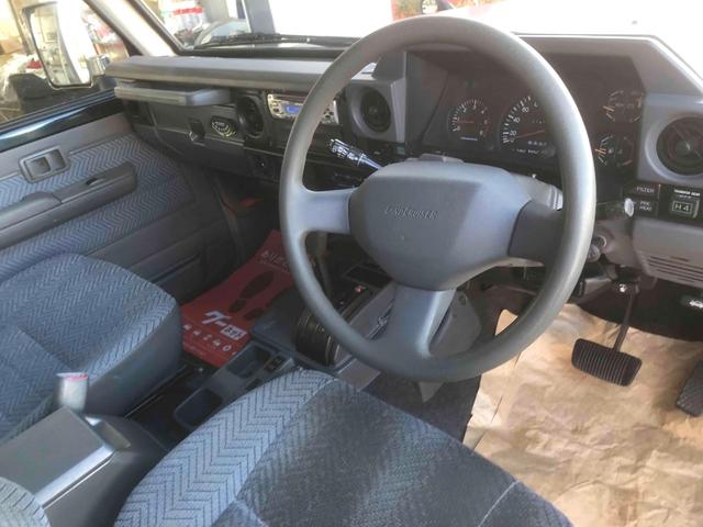 ランドクルーザー７０ ＬＸ　４ＷＤ　ＡＴ　サイドステップ（23枚目）