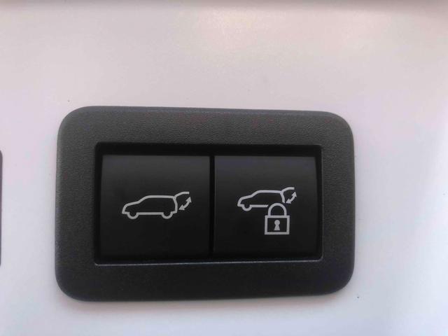 プリウス Z 12.3インチナビ フルセグTV 全方位カメラ パワーバックドア ビルトインETC2.0 ステアリングヒーター 前後ドラレコ 純正19インチAW BSM ベンチレーション(30枚目)