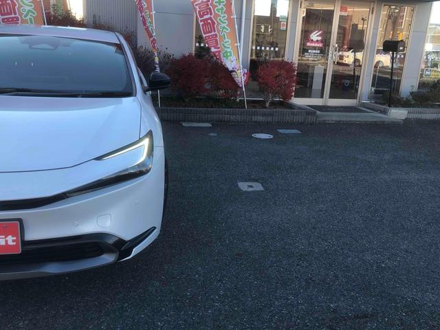 プリウス Z 12.3インチナビ フルセグTV 全方位カメラ パワーバックドア ビルトインETC2.0 ステアリングヒーター 前後ドラレコ 純正19インチAW BSM ベンチレーション(41枚目)