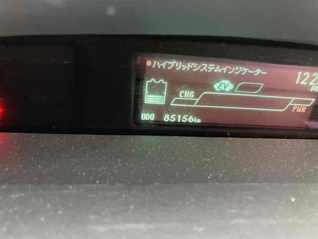 プリウス Ｓ　バックカメラ　ナビ　アルミホイール　オートライト　ＣＶＴ　スマートキー　電動格納ミラー　ＣＤ　ＤＶＤ再生　ミュージックプレイヤー接続可　ＡＢＳ　ＥＳＣ　寒冷地仕様　エンジンスターター（45枚目）