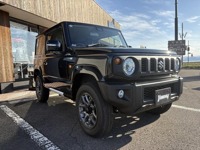 ジムニー XC 660 4WD AT届出済未使用車・最終4型・ブラック(4枚目)