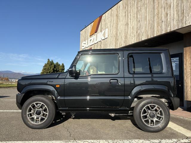 ジムニー XC 660 4WD AT届出済未使用車・最終4型・ブラック(5枚目)