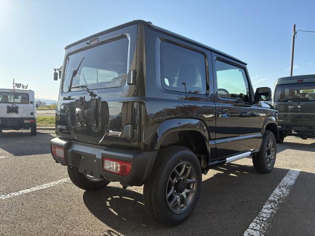 ジムニー XC 660 4WD AT届出済未使用車・最終4型・ブラック(8枚目)