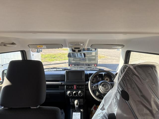 ジムニー XC 660 4WD AT届出済未使用車・最終4型・ブラック(11枚目)