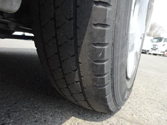 レジアスエースバン 　【Ｔ７２４０】Ｈ３０年式　スーパーロングワイドＤＸ　ＧＬ　Ｐ　トヨタセーフティセンス　ディーゼル　１ＧＤ　基本装備　ＳＲＳ運転席エアバッグ　ＡＢＳ　バックカメラ　　ＥＴＣ　ナビ（52枚目）