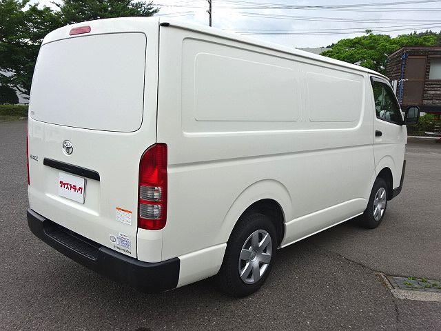 ハイエースバン 　【Ｔ７３６１】Ｒ４年式　　冷蔵冷凍車　実走行２．４万ｋｍ　ＴＳＳ　－７度設定　ナビ　ＴＶ　車検Ｒ８．４月迄　基本装備　運転席ＳＲＳエアバッグ　ＡＢＳ　電動格納ミラー　バックカメラ　ビルトインＥＴＣ（8枚目）
