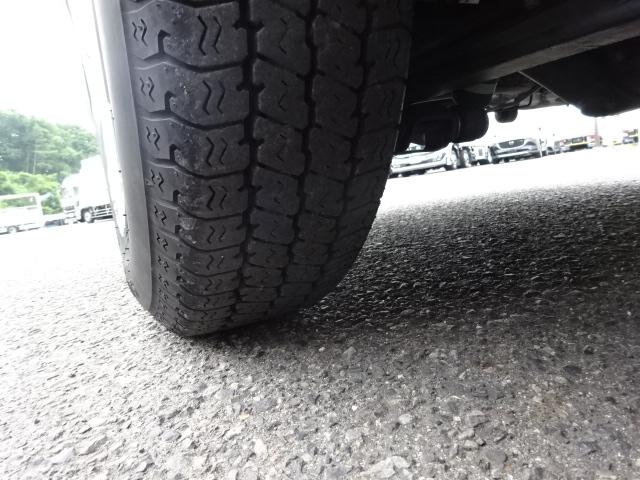 ハイエースバン 　【Ｔ７３６１】Ｒ４年式　　冷蔵冷凍車　実走行２．４万ｋｍ　ＴＳＳ　－７度設定　ナビ　ＴＶ　車検Ｒ８．４月迄　基本装備　運転席ＳＲＳエアバッグ　ＡＢＳ　電動格納ミラー　バックカメラ　ビルトインＥＴＣ（31枚目）