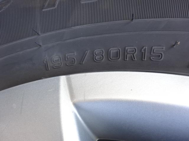 ハイエースバン ロングＤＸ　【Ｔ７５１７】Ｒ４年式　ディーゼル　４ＷＤ　５ドア　実走行１１．９万ｋｍ　ＴＳＳ　純正ナビ　フルセグＴＶ　基本装備　運転席ＳＲＳエアバッグ　ＡＢＳ　ＥＴＣ２．０　　バックカメラ（28枚目）