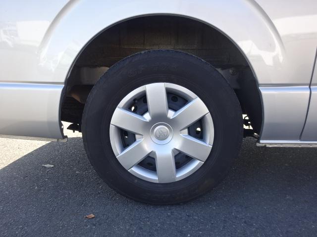 ハイエースバン ロングＤＸ　【Ｔ７５１７】Ｒ４年式　ディーゼル　４ＷＤ　５ドア　実走行１１．９万ｋｍ　ＴＳＳ　純正ナビ　フルセグＴＶ　基本装備　運転席ＳＲＳエアバッグ　ＡＢＳ　ＥＴＣ２．０　　バックカメラ（30枚目）