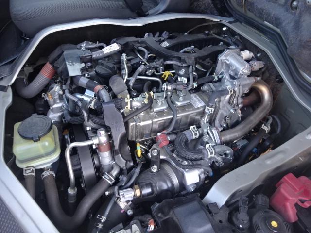 ハイエースバン ロングＤＸ　【Ｔ７５１７】Ｒ４年式　ディーゼル　４ＷＤ　５ドア　実走行１１．９万ｋｍ　ＴＳＳ　純正ナビ　フルセグＴＶ　基本装備　運転席ＳＲＳエアバッグ　ＡＢＳ　ＥＴＣ２．０　　バックカメラ（33枚目）