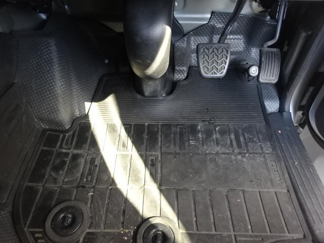 ハイエースバン ロングＤＸ　【Ｔ７５１７】Ｒ４年式　ディーゼル　４ＷＤ　５ドア　実走行１１．９万ｋｍ　ＴＳＳ　純正ナビ　フルセグＴＶ　基本装備　運転席ＳＲＳエアバッグ　ＡＢＳ　ＥＴＣ２．０　　バックカメラ（43枚目）