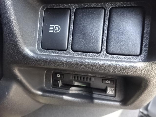 ハイエースバン ロングＤＸ　【Ｔ７５１７】Ｒ４年式　ディーゼル　４ＷＤ　５ドア　実走行１１．９万ｋｍ　ＴＳＳ　純正ナビ　フルセグＴＶ　基本装備　運転席ＳＲＳエアバッグ　ＡＢＳ　ＥＴＣ２．０　　バックカメラ（45枚目）