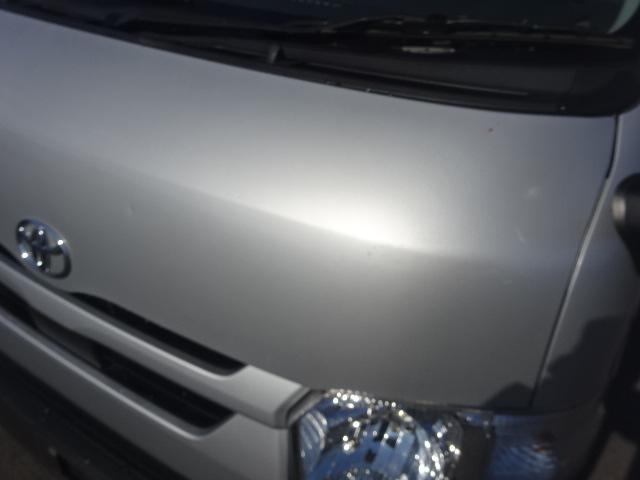 ハイエースバン ロングＤＸ　【Ｔ７５１７】Ｒ４年式　ディーゼル　４ＷＤ　５ドア　実走行１１．９万ｋｍ　ＴＳＳ　純正ナビ　フルセグＴＶ　基本装備　運転席ＳＲＳエアバッグ　ＡＢＳ　ＥＴＣ２．０　　バックカメラ（51枚目）