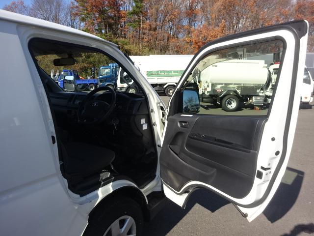 ハイエースバン 【T7515】H30年式 冷蔵冷凍車 ディーゼル 2WD 実走行15.4万km -7℃設定 スタッドレスタイヤ付き 基本装備 運転席SRSエアバッグ ABS ETC(27枚目)