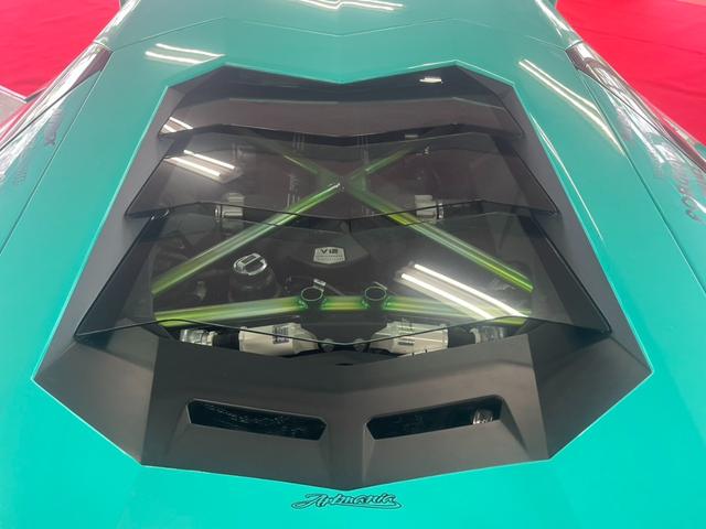 アヴェンタドール 　ＬＢＷＫ　Ｌｉｍｉｔｅｄ　１号車（15枚目）