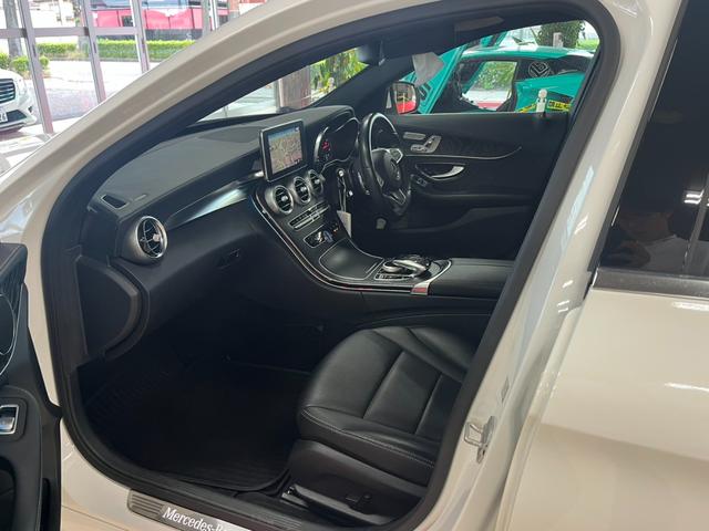 Ｃクラスステーションワゴン Ｃ２００　ステーションワゴン　スポーツ本革仕様　★ターボ★ナビ★テレビ★バックカメラ★ＥＴＣ★メモリーシート★シートヒーター★電動式パーキングブレーキ★ステアリングヒーター★レーンアシスト★サイドエアバック★オートクルーズコントロール★（59枚目）