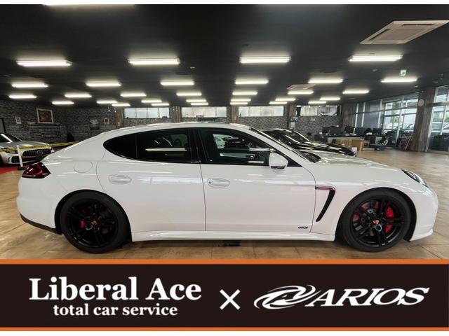 パナメーラ GTS ★車検令和8年9月★4WD★ナビ★テレビ★バックカメラ★電動式パーキングブレーキ★エアサスペンション★ブレーキキャリパー★ガラスサンルーフ★本革シート★全席シートヒーター★全周囲カメラ★(5枚目)