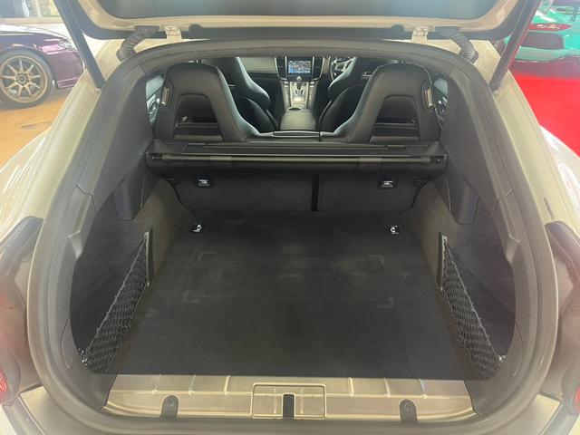 パナメーラ GTS ★車検令和8年9月★4WD★ナビ★テレビ★バックカメラ★電動式パーキングブレーキ★エアサスペンション★ブレーキキャリパー★ガラスサンルーフ★本革シート★全席シートヒーター★全周囲カメラ★(24枚目)