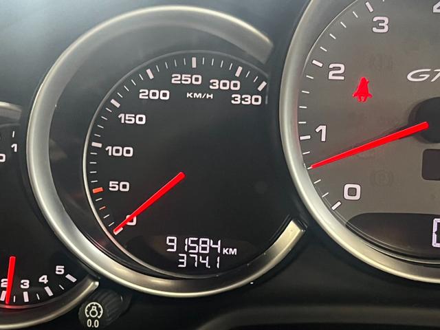 パナメーラ GTS ★車検令和8年9月★4WD★ナビ★テレビ★バックカメラ★電動式パーキングブレーキ★エアサスペンション★ブレーキキャリパー★ガラスサンルーフ★本革シート★全席シートヒーター★全周囲カメラ★(30枚目)