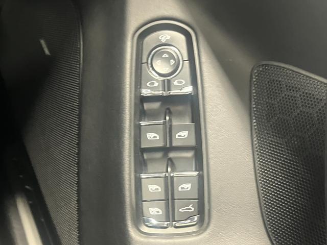 パナメーラ GTS ★車検令和8年9月★4WD★ナビ★テレビ★バックカメラ★電動式パーキングブレーキ★エアサスペンション★ブレーキキャリパー★ガラスサンルーフ★本革シート★全席シートヒーター★全周囲カメラ★(46枚目)