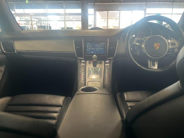 パナメーラ GTS ★車検令和8年9月★4WD★ナビ★テレビ★バックカメラ★電動式パーキングブレーキ★エアサスペンション★ブレーキキャリパー★ガラスサンルーフ★本革シート★全席シートヒーター★全周囲カメラ★(54枚目)