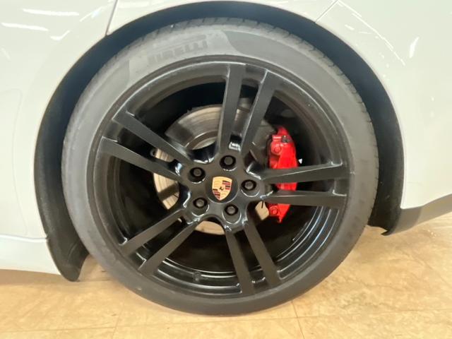 パナメーラ GTS ★車検令和8年9月★4WD★ナビ★テレビ★バックカメラ★電動式パーキングブレーキ★エアサスペンション★ブレーキキャリパー★ガラスサンルーフ★本革シート★全席シートヒーター★全周囲カメラ★(69枚目)