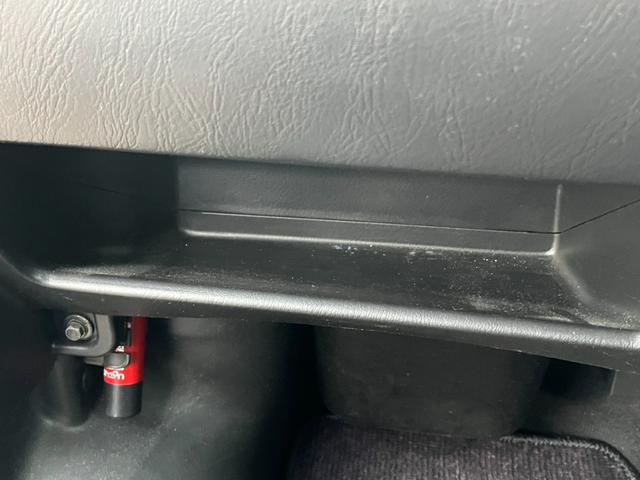 すぐにご来店頂けない場合や遠方にお住まいの方、車両状態の詳細が知りたい方はお気軽にご連絡下さい