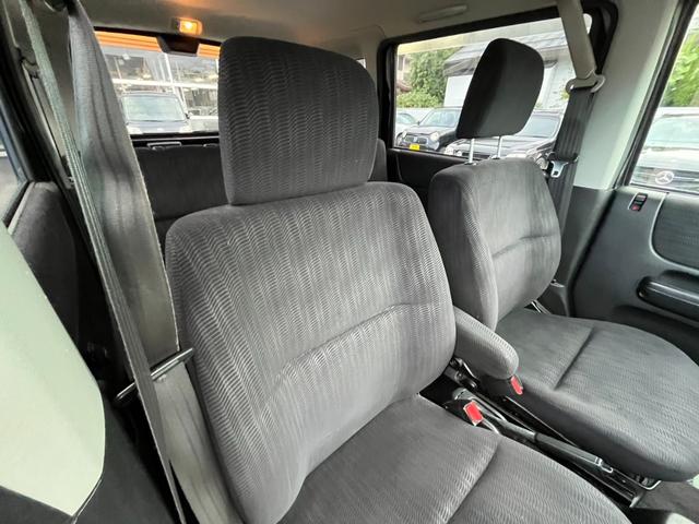 運転席シート廻りは使用感も少なく、良好な状態となっています。丁寧に使っていたことがよくわかります