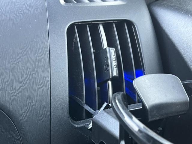 プリウス Ｓツーリングセレクション・Ｇ’ｓ　★車検令和９年４月★ナビ★テレビ★バックカメラ★ＥＴＣ★寒冷地仕様★ＨＩＤヘッドライト★アイドリングストップ★ＲＡＹＳ１９インチアルミホイール★サイドカーテンエアバック★横滑り防止システム★（31枚目）