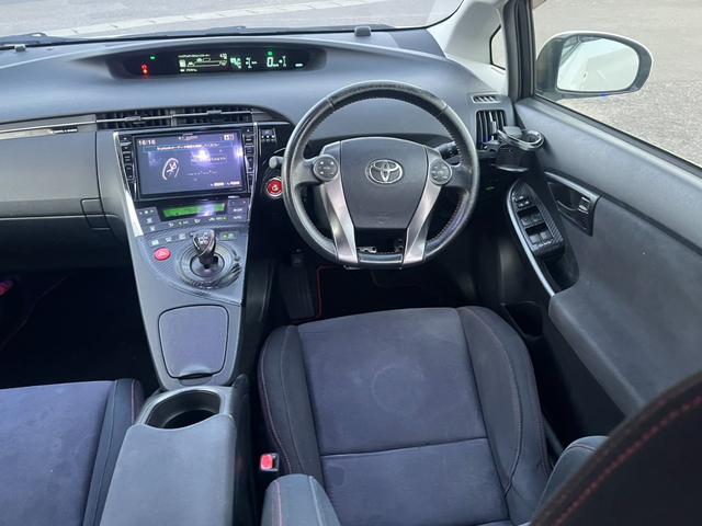 プリウス Ｓツーリングセレクション・Ｇ’ｓ　★車検令和９年４月★ナビ★テレビ★バックカメラ★ＥＴＣ★寒冷地仕様★ＨＩＤヘッドライト★アイドリングストップ★ＲＡＹＳ１９インチアルミホイール★サイドカーテンエアバック★横滑り防止システム★（50枚目）