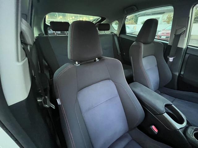 プリウス Ｓツーリングセレクション・Ｇ’ｓ　★車検令和９年４月★ナビ★テレビ★バックカメラ★ＥＴＣ★寒冷地仕様★ＨＩＤヘッドライト★アイドリングストップ★ＲＡＹＳ１９インチアルミホイール★サイドカーテンエアバック★横滑り防止システム★（55枚目）