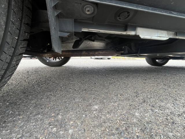 ヤリスクロス ハイブリッドG ★4WD★アラウンドビューモニター★ETC★クルーズコントロール★パノラミックビュー★LEDヘッドライト★純正ディスプレーオーディオ★電動式パーキングブレーキ★アップグレード純正アルミ★(14枚目)