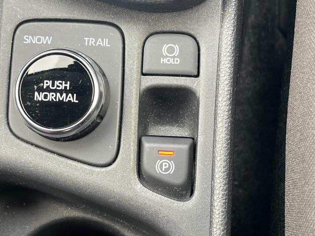 ヤリスクロス ハイブリッドG ★4WD★アラウンドビューモニター★ETC★クルーズコントロール★パノラミックビュー★LEDヘッドライト★純正ディスプレーオーディオ★電動式パーキングブレーキ★アップグレード純正アルミ★(32枚目)