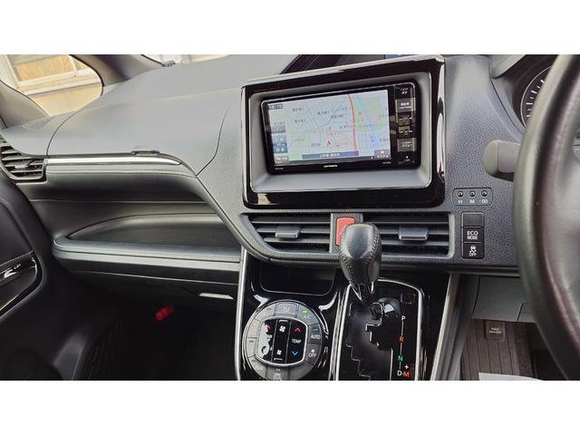 エスクァイア Xi(11枚目)