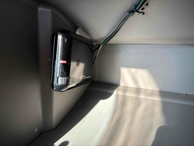 ムーヴコンテ Ｘ　４ＷＤ　フルセグナビ　ＥＴＣ　スマートキー　エンジンスターター　アイドリングストップ　ベンチシート　ＣＶＴ　盗難防止システム　ＡＢＳ　衝突安全ボディ　エアコン　パワーステアリング　パワーウィンドウ（22枚目）