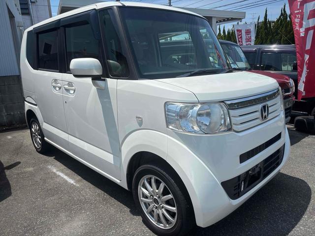 Ｎ－ＢＯＸ Ｇ・Ｌパッケージ　バックカメラ　両側スライド・片側電動　ナビ　ＴＶ　スマートキー　アイドリングストップ　ベンチシート　ＣＶＴ　ＡＢＳ　ＥＳＣ　ＣＤ　ＵＳＢ　アルミホイール　エアコン　パワーステアリング　パワーウィンドウ（4枚目）