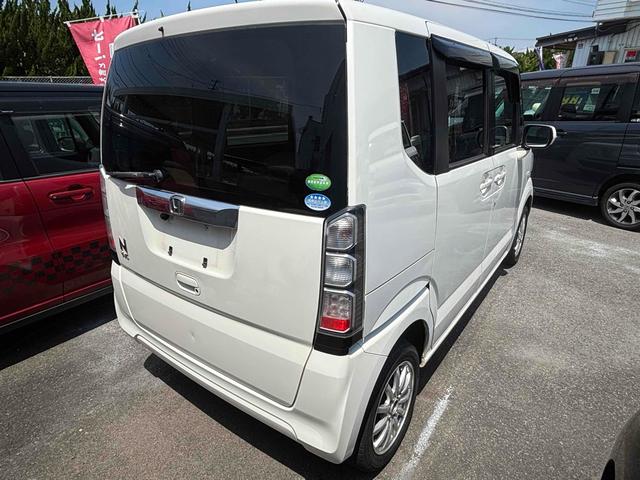 Ｎ－ＢＯＸ Ｇ・Ｌパッケージ　バックカメラ　両側スライド・片側電動　ナビ　ＴＶ　スマートキー　アイドリングストップ　ベンチシート　ＣＶＴ　ＡＢＳ　ＥＳＣ　ＣＤ　ＵＳＢ　アルミホイール　エアコン　パワーステアリング　パワーウィンドウ（6枚目）