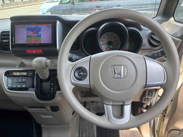 Ｎ－ＢＯＸ Ｇ・Ｌパッケージ　バックカメラ　両側スライド・片側電動　ナビ　ＴＶ　スマートキー　アイドリングストップ　ベンチシート　ＣＶＴ　ＡＢＳ　ＥＳＣ　ＣＤ　ＵＳＢ　アルミホイール　エアコン　パワーステアリング　パワーウィンドウ（19枚目）