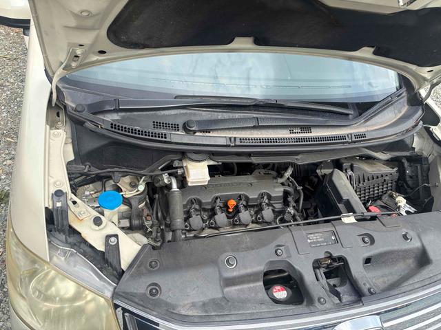 ステップワゴン Ｌ　フルセグナビ　Ｂｌｕｅｔｏｏｔｈ　バックカメラ　後席モニター　両側電動スライドドア　ＨＩＤ　スマートキー　３列シート８人乗り　ＣＶＴ　アルミホイール　ＣＤ　ＤＶＤ再生　ＵＳＢ（36枚目）