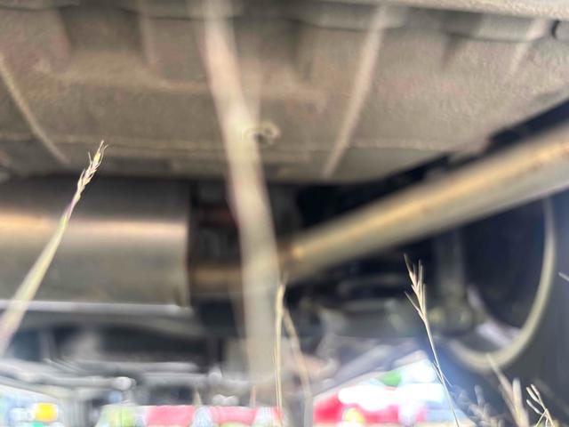 ステップワゴン Ｌ　フルセグナビ　Ｂｌｕｅｔｏｏｔｈ　バックカメラ　後席モニター　両側電動スライドドア　ＨＩＤ　スマートキー　３列シート８人乗り　ＣＶＴ　アルミホイール　ＣＤ　ＤＶＤ再生　ＵＳＢ（39枚目）