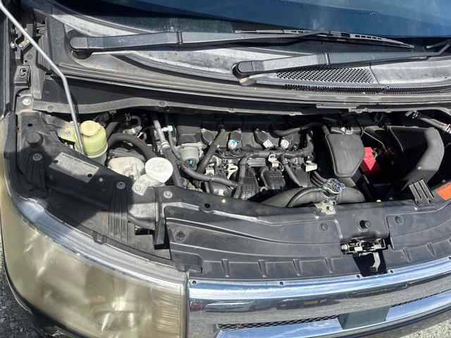 デリカＤ：５ ローデスト　Ｇ　パワーパッケージ　ＥＴＣ　ＴＶ　オートクルーズコントロール　両側電動スライドドア　ＨＩＤ　スマートキー　　電動格納ミラー　後席モニター　３列シート　２２５／６５Ｒ１７　マッドタイヤ　シュテルン１７インチアルミホイール（42枚目）